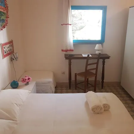 Beachfront Villa, Right On Sand! * 칼라리베로토